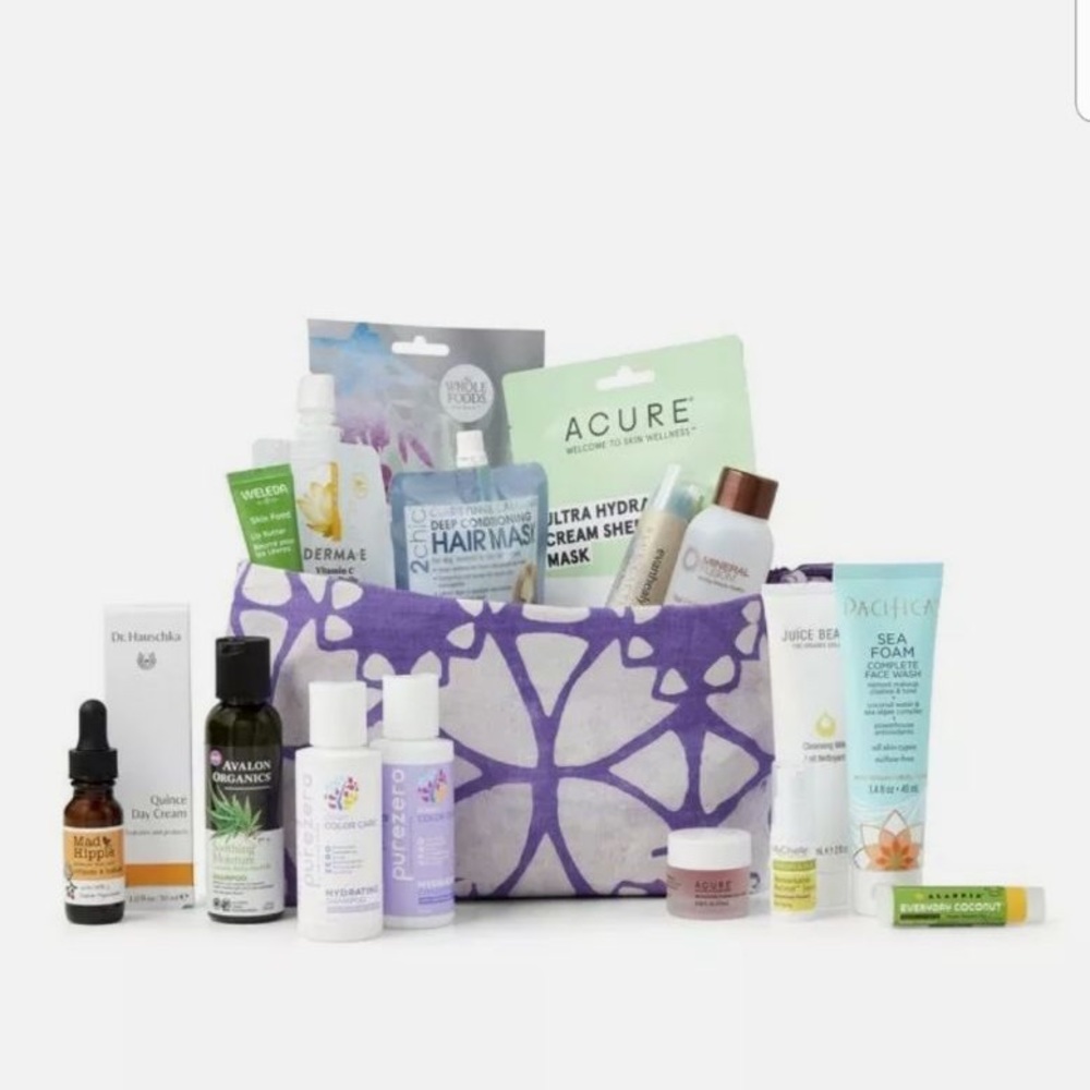 Whole Foods 2021 purple beauty bag $135+ value